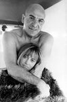 TOF502 : Telly Savalas & Susan George - Iconic Images